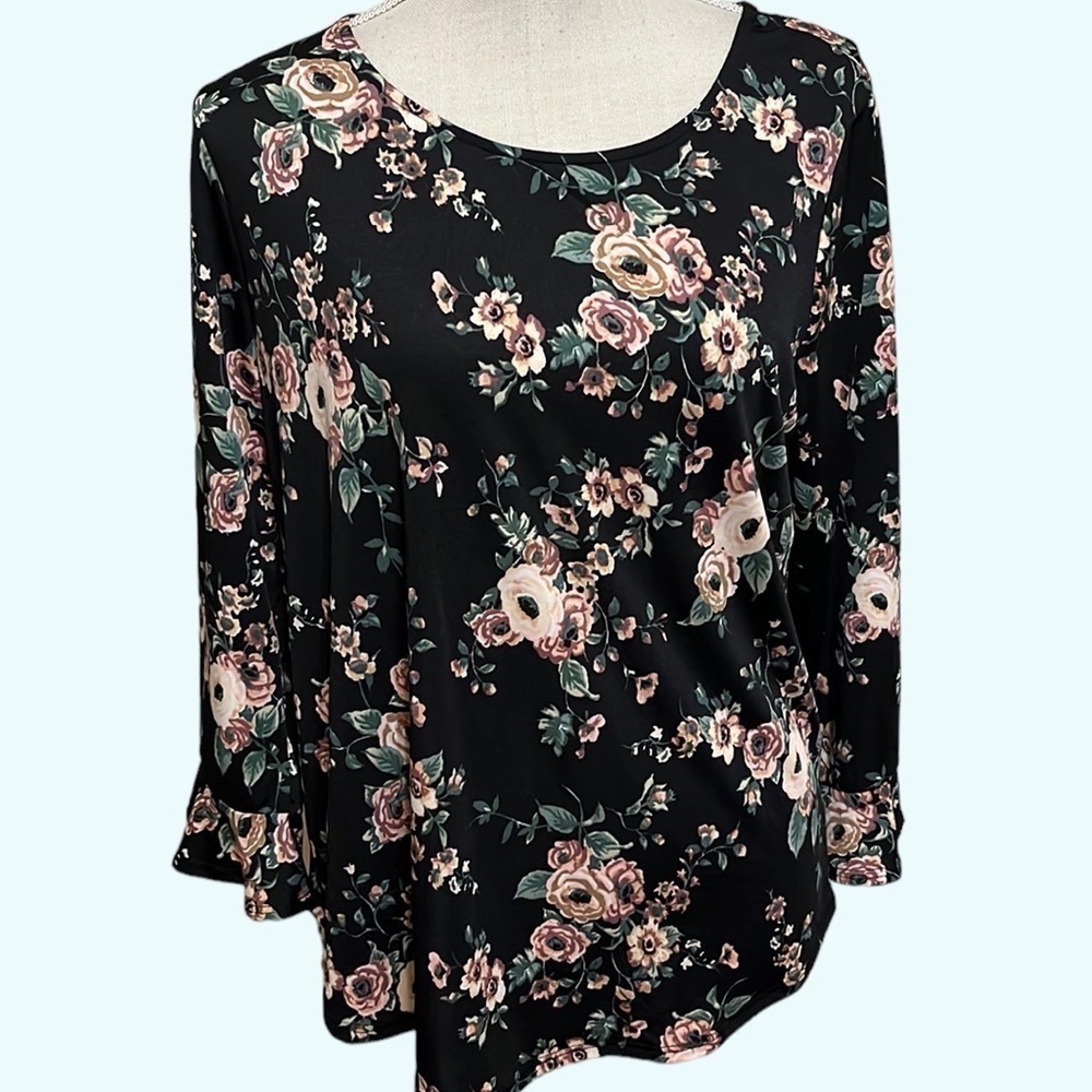 Papermoon black blouse with pink florals. Sz med